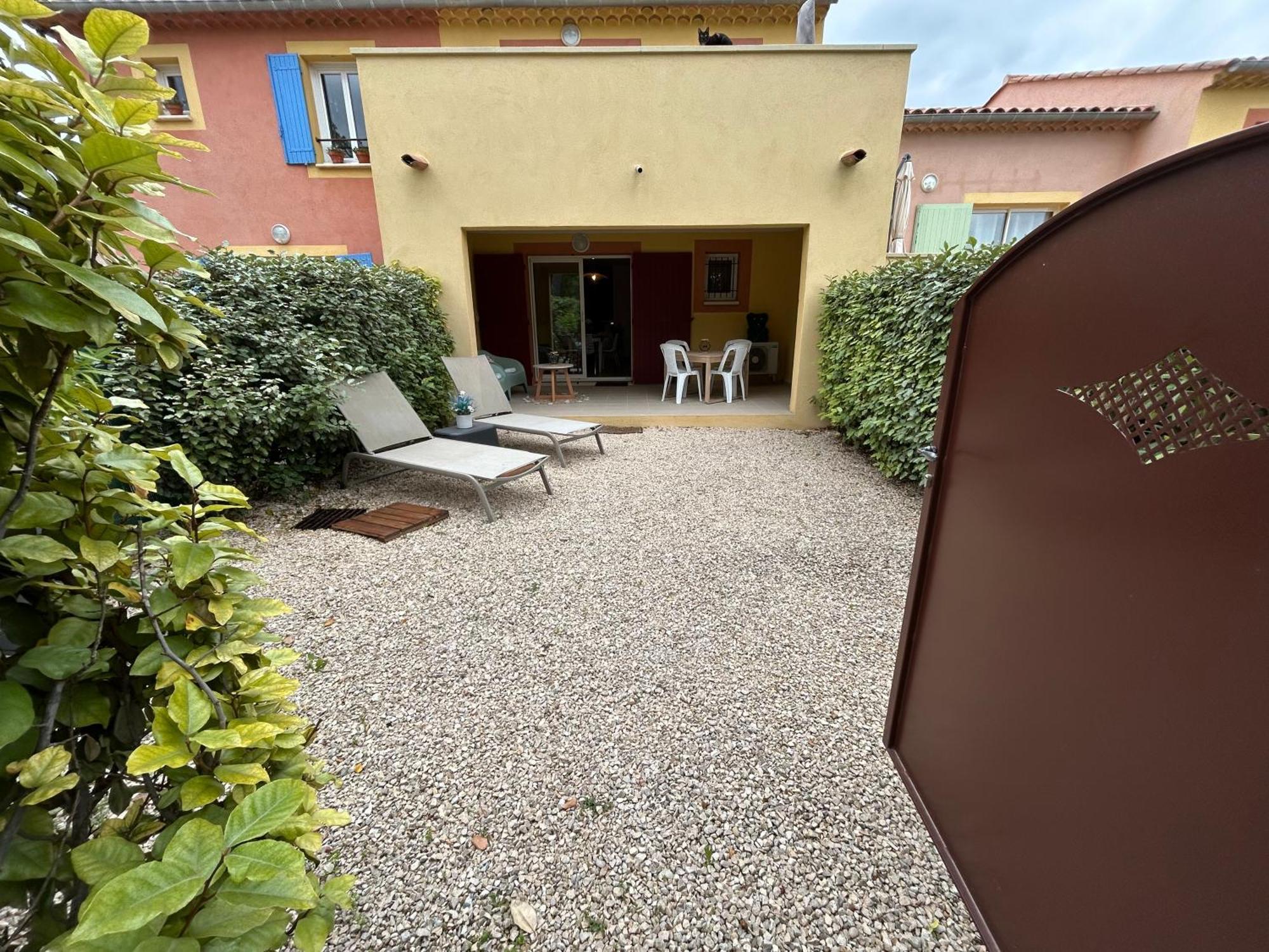 Apartamento Eden En Luberon Roussillon en Isere Exterior foto