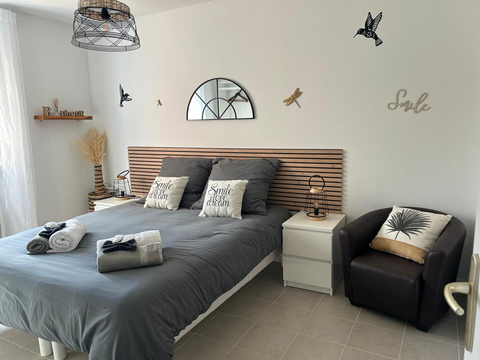 Apartamento Eden En Luberon Roussillon en Isere Exterior foto